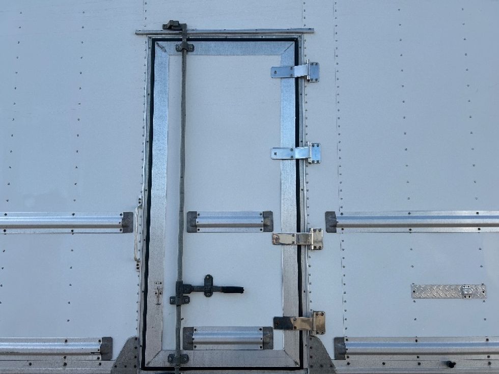 Refrigerated Truck-Light and Medium Duty Trucks-International-2020-MV607-Brooklyn Park-MN-168,618\n\t\tmiles-$ 54,000 - Image 24