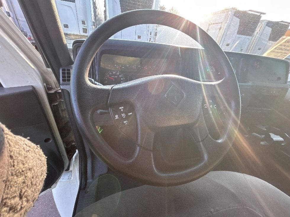 Refrigerated Truck-Light and Medium Duty Trucks-International-2020-MV607-Brooklyn Park-MN-93,646\n\t\tmiles-$ 76,500 - Image 18