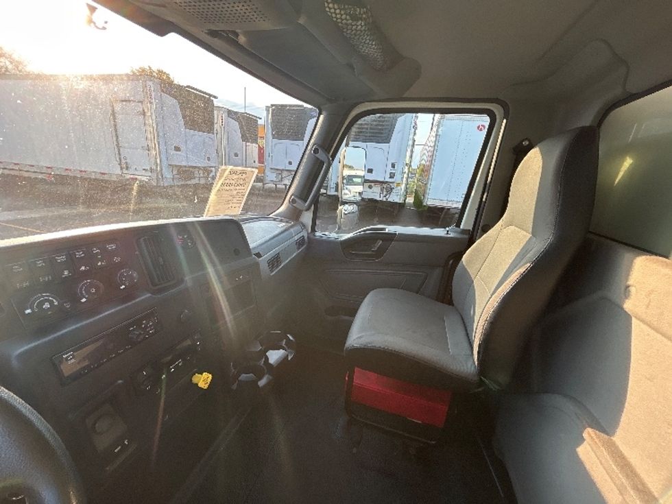 Refrigerated Truck-Light and Medium Duty Trucks-International-2020-MV607-Brooklyn Park-MN-93,646\n\t\tmiles-$ 76,500 - Image 19