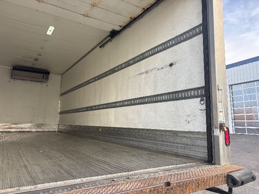 Refrigerated Truck-Light and Medium Duty Trucks-International-2020-MV607-Calgary-AB-353,539\n\t\tkm-$ 48,750 - Image 12