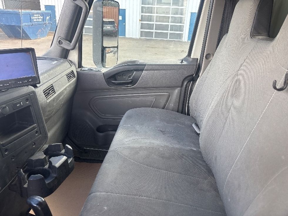 Refrigerated Truck-Light and Medium Duty Trucks-International-2020-MV607-Calgary-AB-353,539\n\t\tkm-$ 48,750 - Image 18