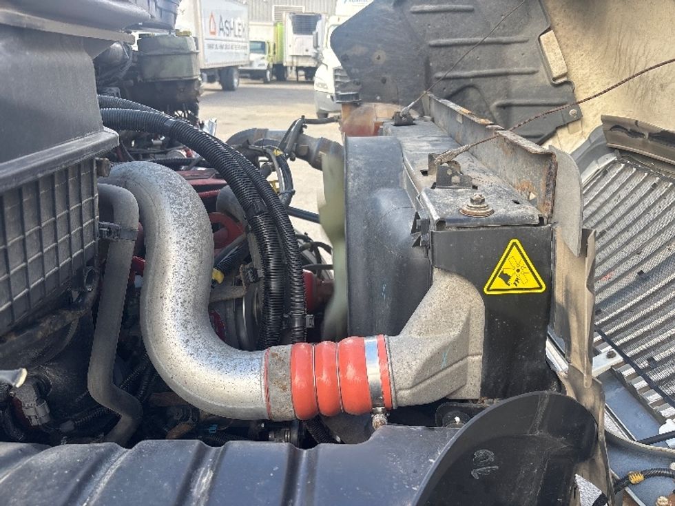 Refrigerated Truck-Light and Medium Duty Trucks-International-2020-MV607-Calgary-AB-353,539\n\t\tkm-$ 48,750 - Image 22