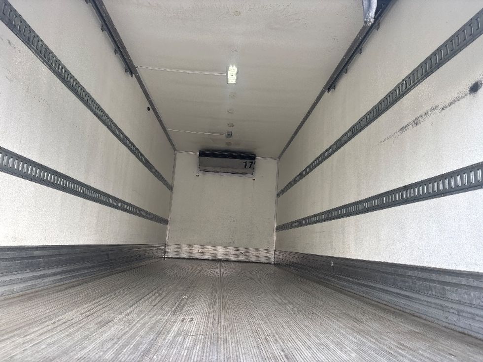 Refrigerated Truck-Light and Medium Duty Trucks-International-2020-MV607-Calgary-AB-353,539\n\t\tkm-$ 48,750 - Image 8