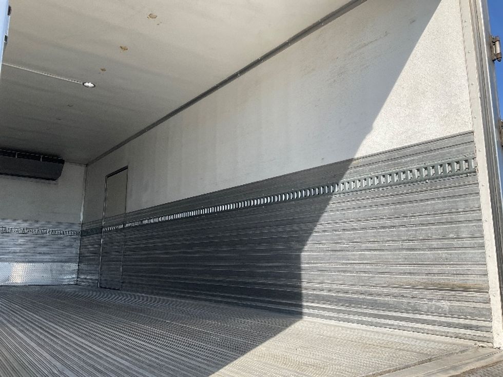 Refrigerated Truck-Light and Medium Duty Trucks-International-2020-MV607-Cambridge-ON-288,516\n\t\tkm-$ 72,250 - Image 11