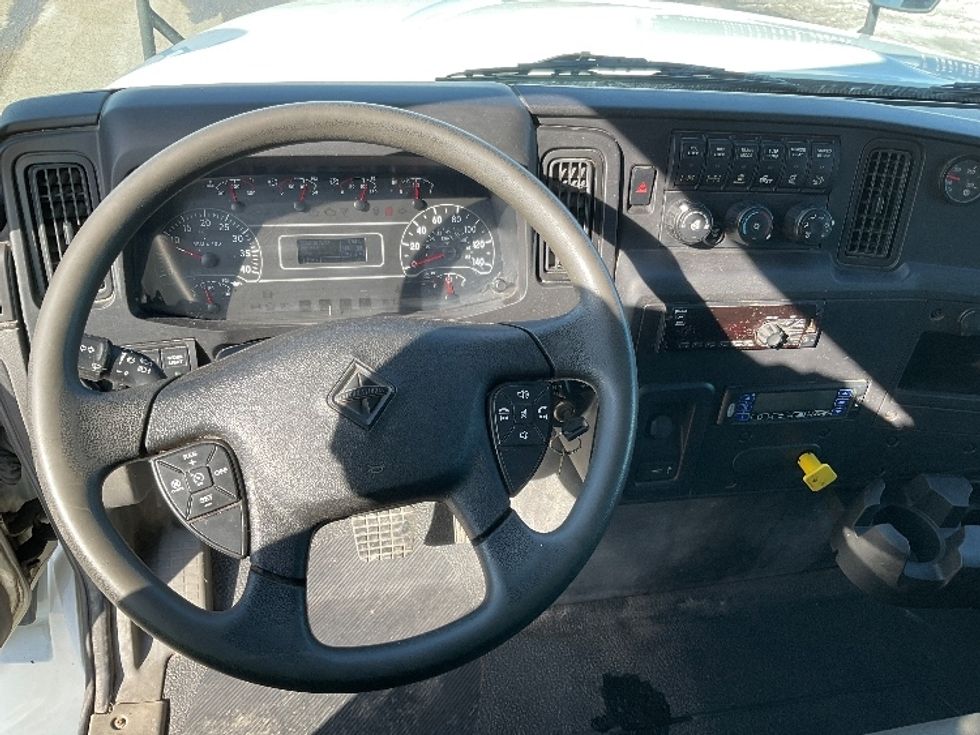 Refrigerated Truck-Light and Medium Duty Trucks-International-2020-MV607-Cambridge-ON-288,516\n\t\tkm-$ 72,250 - Image 17