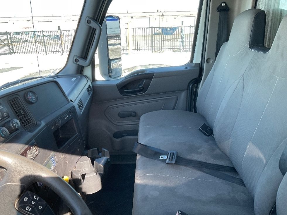 Refrigerated Truck-Light and Medium Duty Trucks-International-2020-MV607-Cambridge-ON-288,516\n\t\tkm-$ 72,250 - Image 18