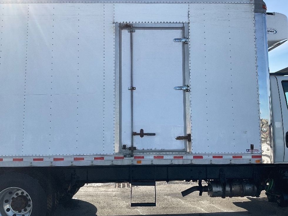 Refrigerated Truck-Light and Medium Duty Trucks-International-2020-MV607-Cambridge-ON-288,516\n\t\tkm-$ 72,250 - Image 24