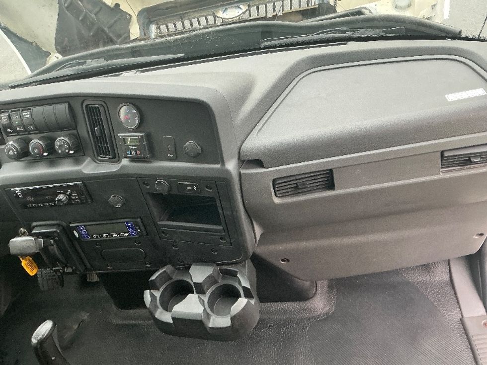 Refrigerated Truck-Light and Medium Duty Trucks-International-2020-MV607-Cambridge-ON-325,795\n\t\tkm-$ 61,000 - Image 21