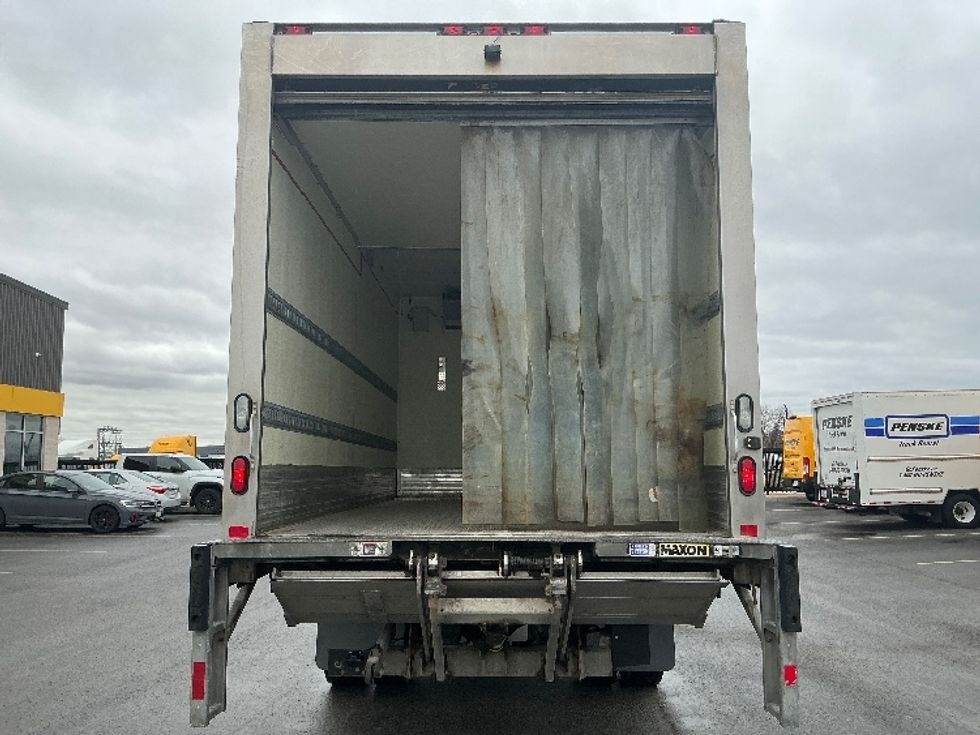 Refrigerated Truck-Light and Medium Duty Trucks-International-2020-MV607-Cambridge-ON-325,795\n\t\tkm-$ 61,000 - Image 8
