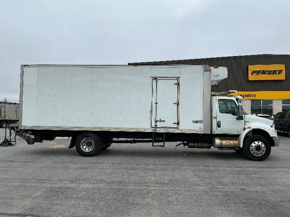 Refrigerated Truck-Light and Medium Duty Trucks-International-2020-MV607-Cambridge-ON-493,292\n\t\tkm-$ 33,000 - Image 14