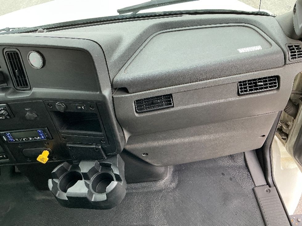 Refrigerated Truck-Light and Medium Duty Trucks-International-2020-MV607-Cambridge-ON-493,292\n\t\tkm-$ 33,000 - Image 20