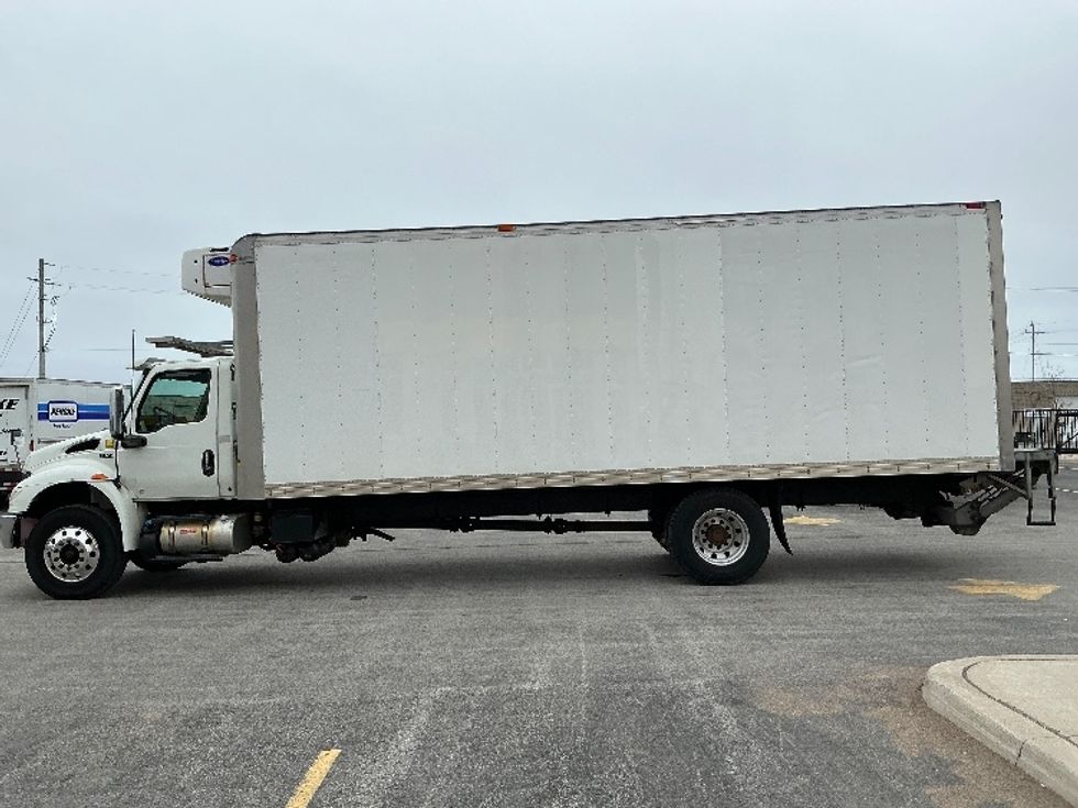 Refrigerated Truck-Light and Medium Duty Trucks-International-2020-MV607-Cambridge-ON-493,292\n\t\tkm-$ 33,000 - Image 4