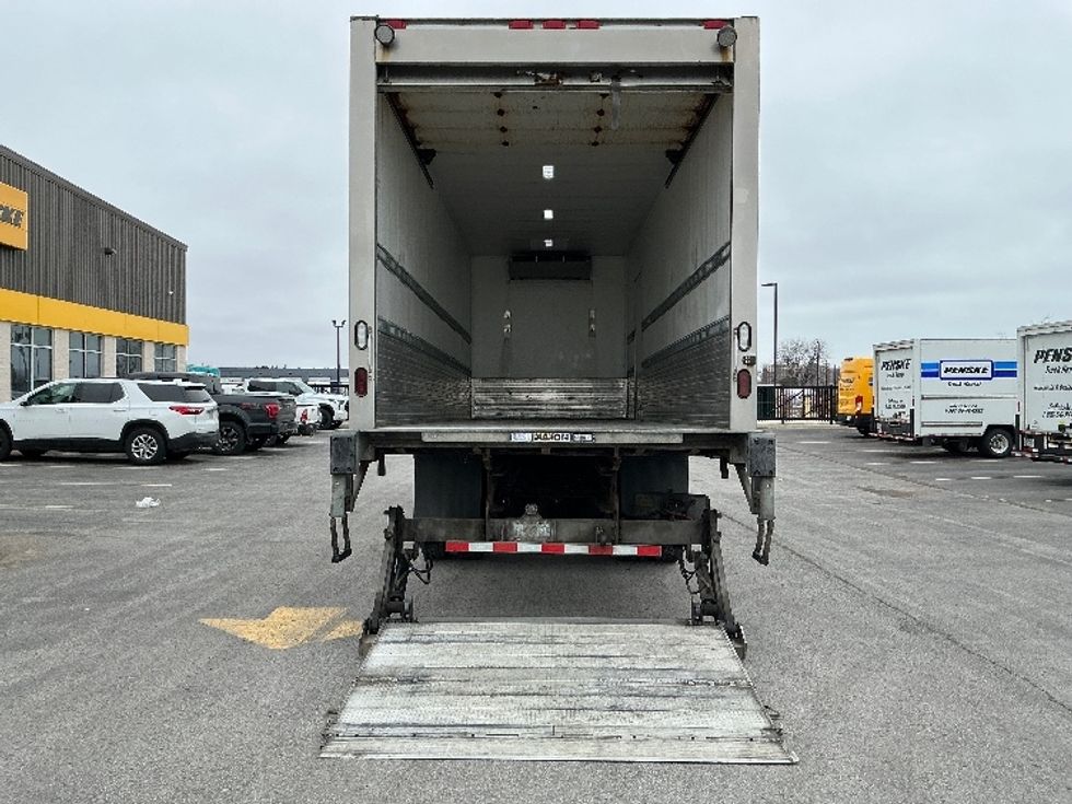 Refrigerated Truck-Light and Medium Duty Trucks-International-2020-MV607-Cambridge-ON-493,292\n\t\tkm-$ 33,000 - Image 8