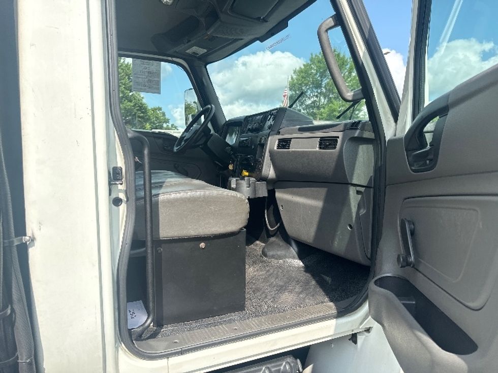 Refrigerated Truck-Light and Medium Duty Trucks-International-2020-MV607-Capitol Heights-MD-139,335\n\t\tmiles-$ 59,500 - Image 20