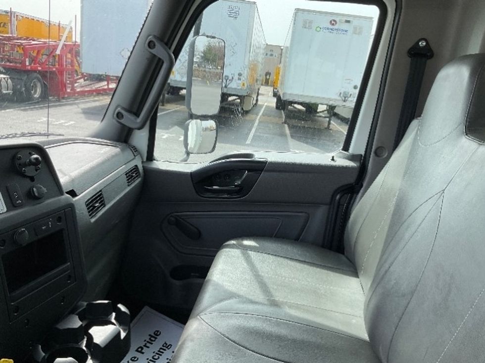 Refrigerated Truck-Light and Medium Duty Trucks-International-2020-MV607-Capitol Heights-MD-170,861\n\t\tmiles-$ 53,250 - Image 13