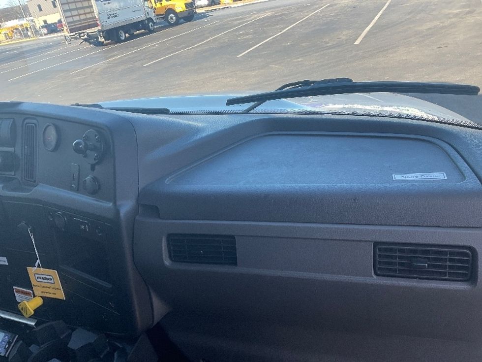 Refrigerated Truck-Light and Medium Duty Trucks-International-2020-MV607-Capitol Heights-MD-170,861\n\t\tmiles-$ 53,250 - Image 21