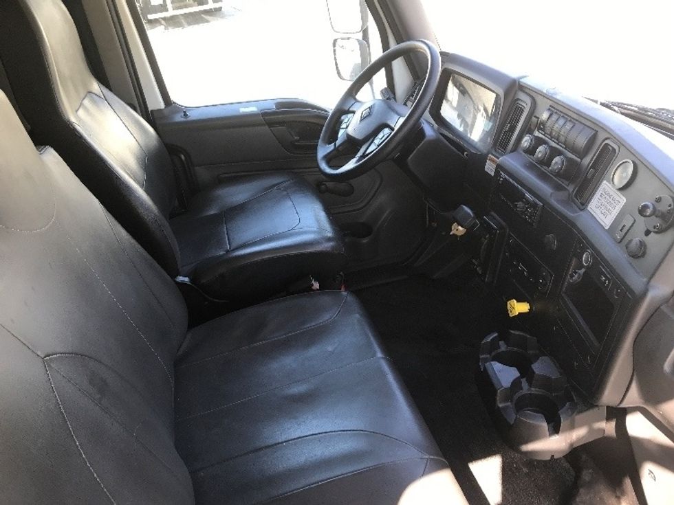 Refrigerated Truck-Light and Medium Duty Trucks-International-2020-MV607-Charlotte-NC-216,246\n\t\tmiles-$ 46,250 - Image 20