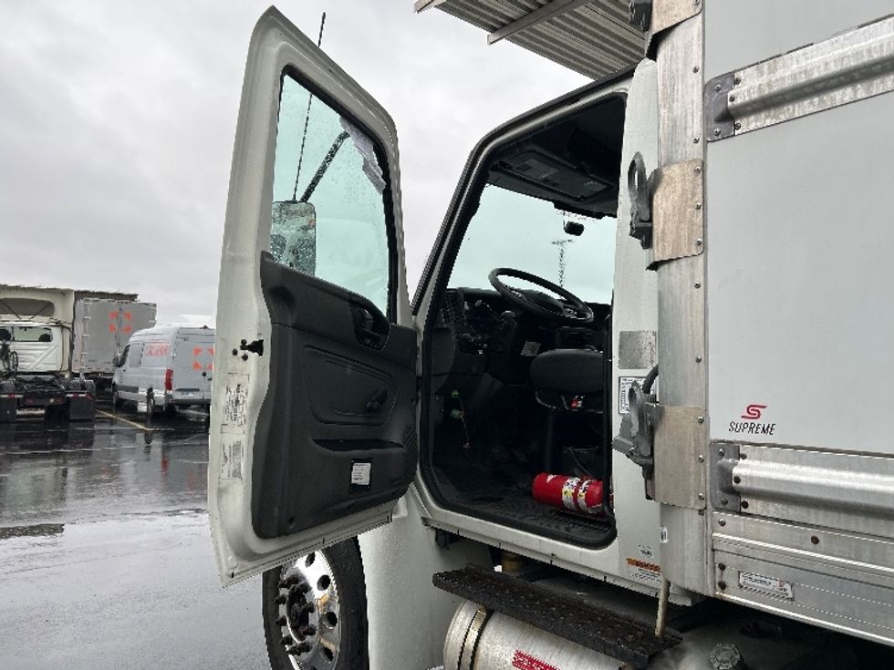 Refrigerated Truck-Light and Medium Duty Trucks-International-2020-MV607-Chicopee-MA-155,811\n\t\tmiles-$ 51,750 - Image 16