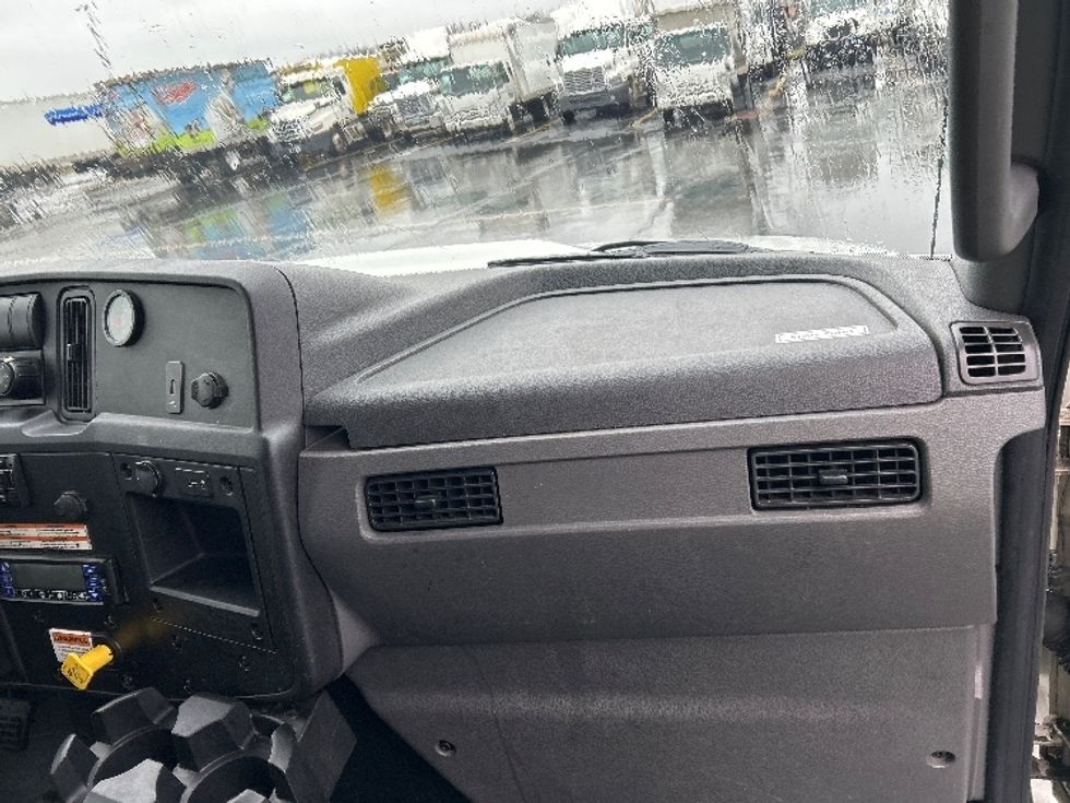 Refrigerated Truck-Light and Medium Duty Trucks-International-2020-MV607-Chicopee-MA-155,811\n\t\tmiles-$ 51,750 - Image 21