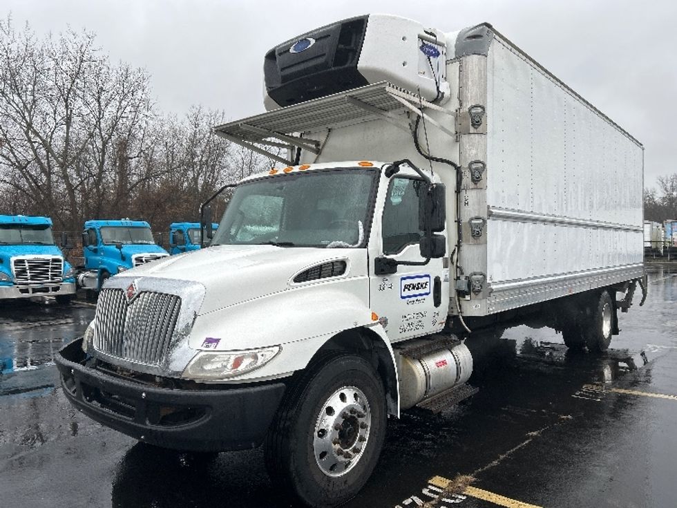 Refrigerated Truck-Light and Medium Duty Trucks-International-2020-MV607-Chicopee-MA-155,811\n\t\tmiles-$ 51,750 - Image 3