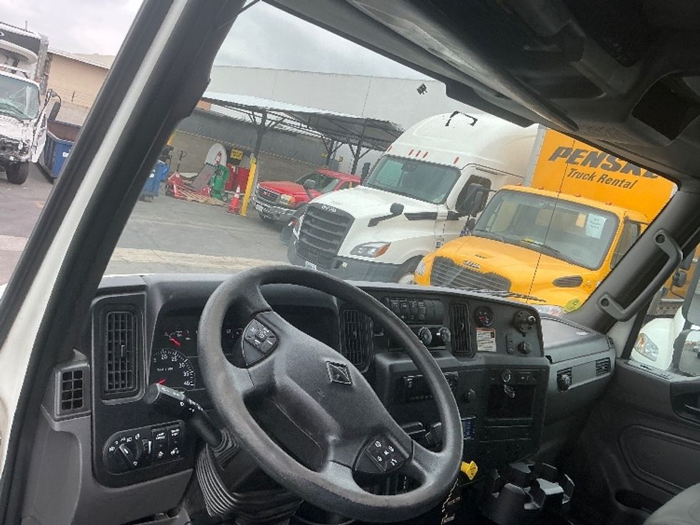 Refrigerated Truck-Light and Medium Duty Trucks-International-2020-MV607-City Of Industry-CA-154,531\n\t\tmiles-$ 60,250 - Image 17
