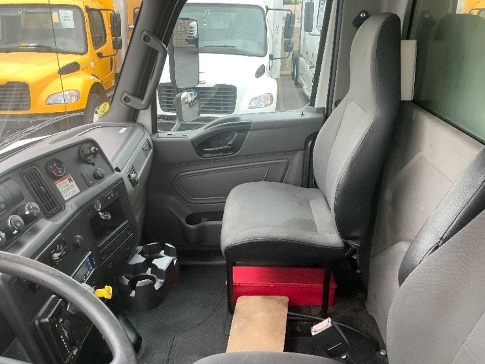 Refrigerated Truck-Light and Medium Duty Trucks-International-2020-MV607-City Of Industry-CA-154,531\n\t\tmiles-$ 60,250 - Image 19