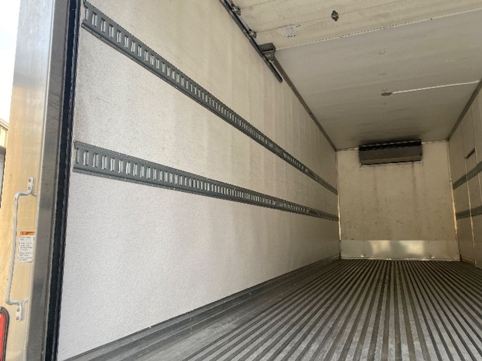 Refrigerated Truck-Light and Medium Duty Trucks-International-2020-MV607-Cleveland-TN-227,250\n\t\tmiles-$ 53,500 - Image 11