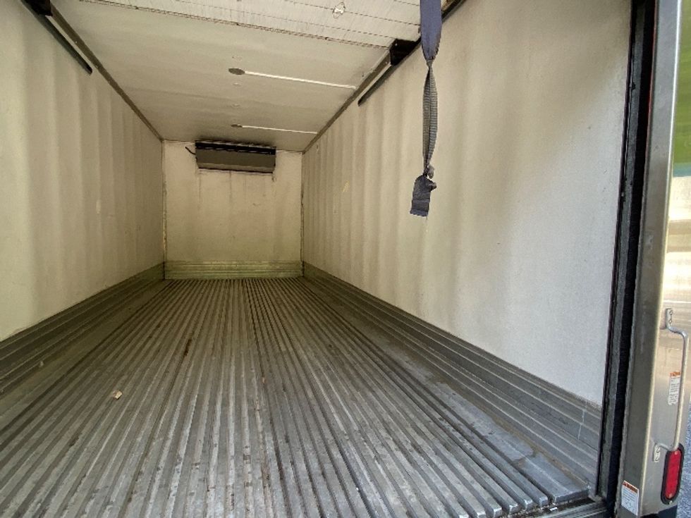 Refrigerated Truck-Light and Medium Duty Trucks-International-2020-MV607-Cleveland-TN-272,702\n\t\tmiles-$ 29,750 - Image 12