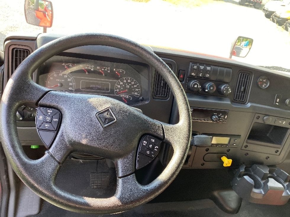 Refrigerated Truck-Light and Medium Duty Trucks-International-2020-MV607-Cleveland-TN-272,702\n\t\tmiles-$ 29,750 - Image 18