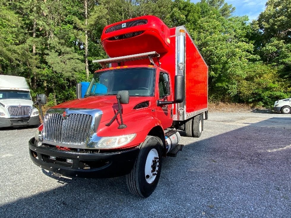 Refrigerated Truck-Light and Medium Duty Trucks-International-2020-MV607-Cleveland-TN-272,702\n\t\tmiles-$ 29,750 - Image 3