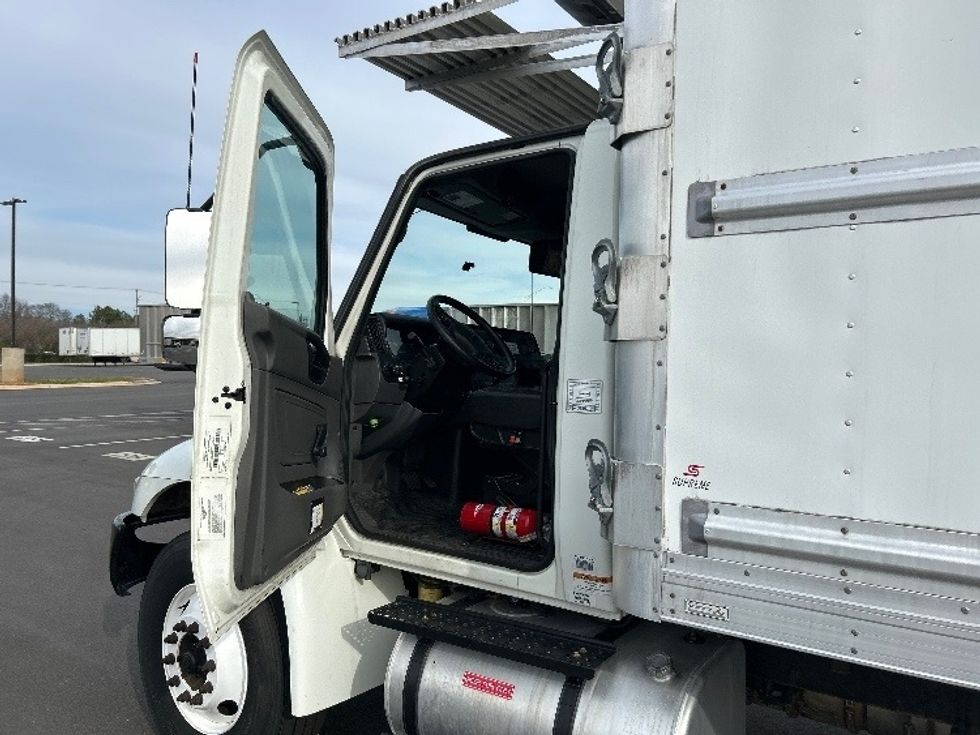 Refrigerated Truck-Light and Medium Duty Trucks-International-2020-MV607-Concord-NC-192,770\n\t\tmiles-$ 51,500 - Image 16