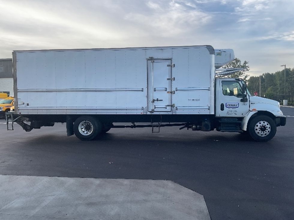 Refrigerated Truck-Light and Medium Duty Trucks-International-2020-MV607-Cranbury-NJ-144,218\n\t\tmiles-$ 59,750 - Image 15