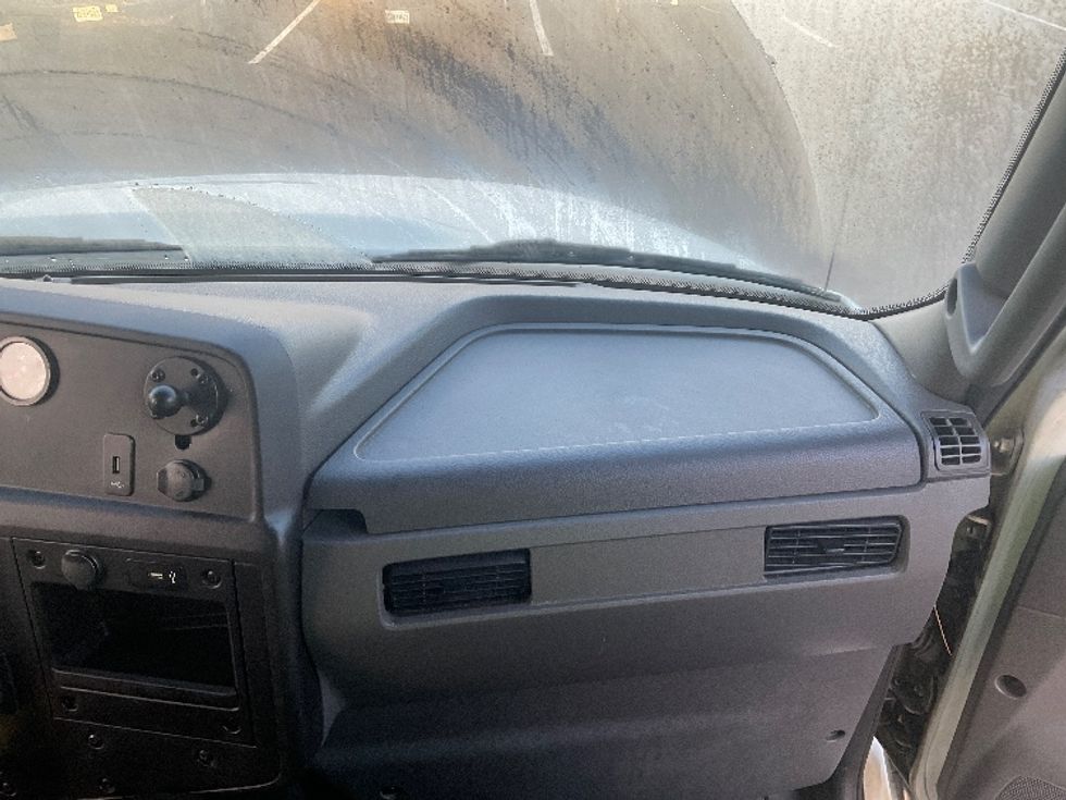 Refrigerated Truck-Light and Medium Duty Trucks-International-2020-MV607-Cranbury-NJ-144,218\n\t\tmiles-$ 59,750 - Image 21