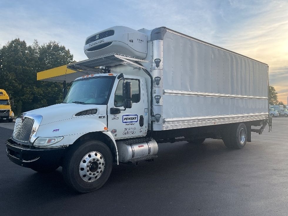 Refrigerated Truck-Light and Medium Duty Trucks-International-2020-MV607-Cranbury-NJ-144,218\n\t\tmiles-$ 59,750 - Image 3