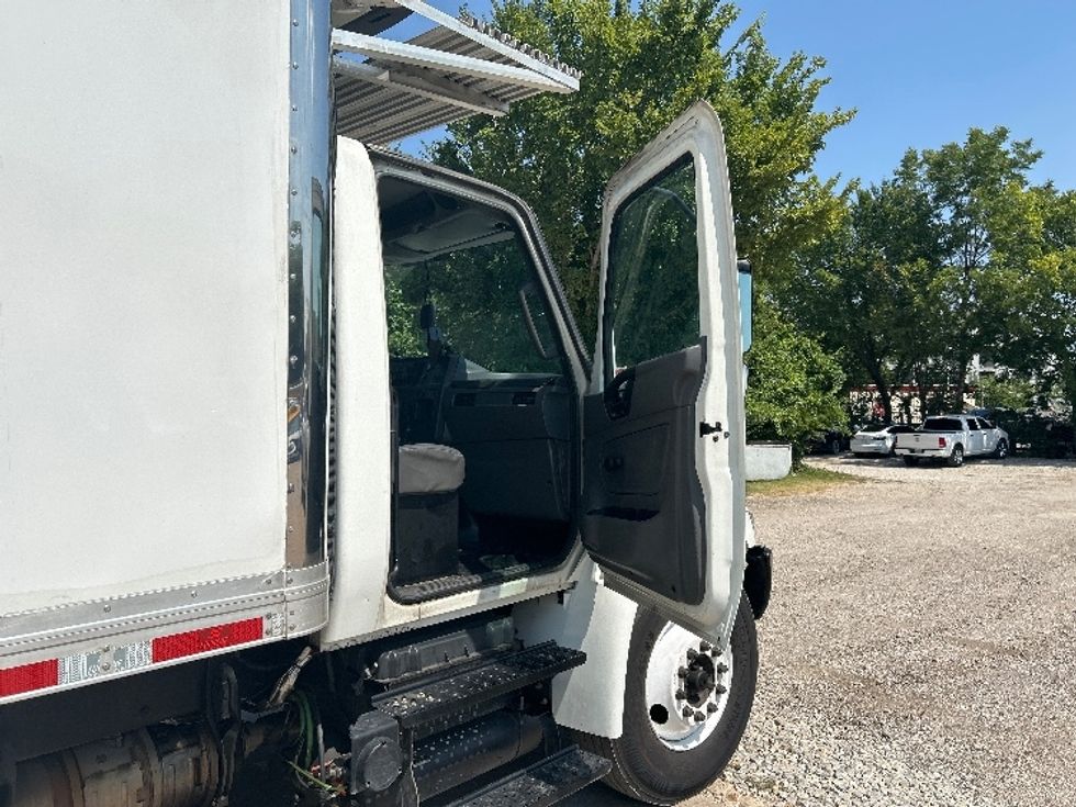 Refrigerated Truck-Light and Medium Duty Trucks-International-2020-MV607-Dallas-TX-168,927\n\t\tmiles-$ 47,750 - Image 19