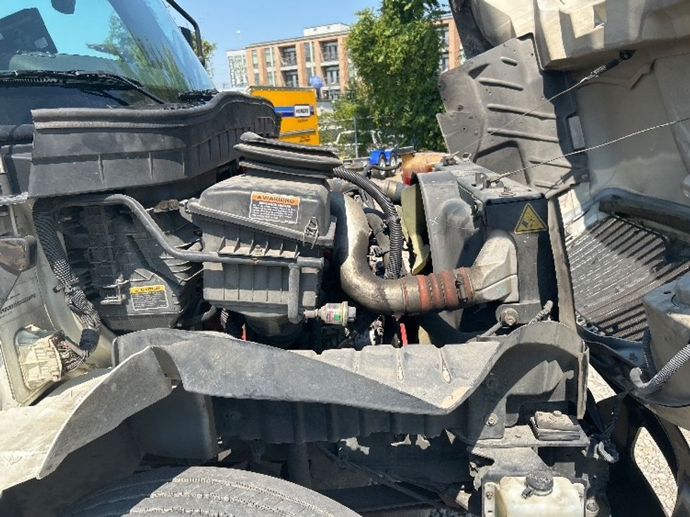 Refrigerated Truck-Light and Medium Duty Trucks-International-2020-MV607-Dallas-TX-168,927\n\t\tmiles-$ 47,750 - Image 22