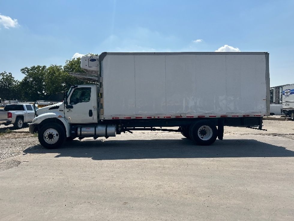 Refrigerated Truck-Light and Medium Duty Trucks-International-2020-MV607-Dallas-TX-168,927\n\t\tmiles-$ 47,750 - Image 4