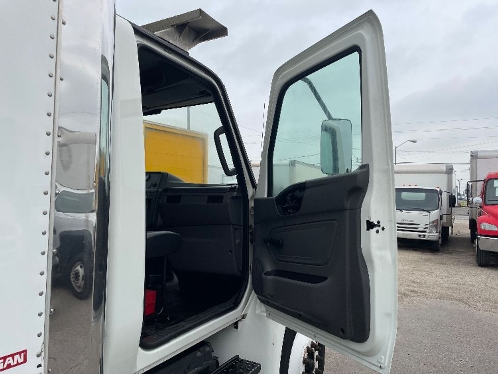 Refrigerated Truck-Light and Medium Duty Trucks-International-2020-MV607-Dallas-TX-176,977\n\t\tmiles-$ 39,750 - Image 19