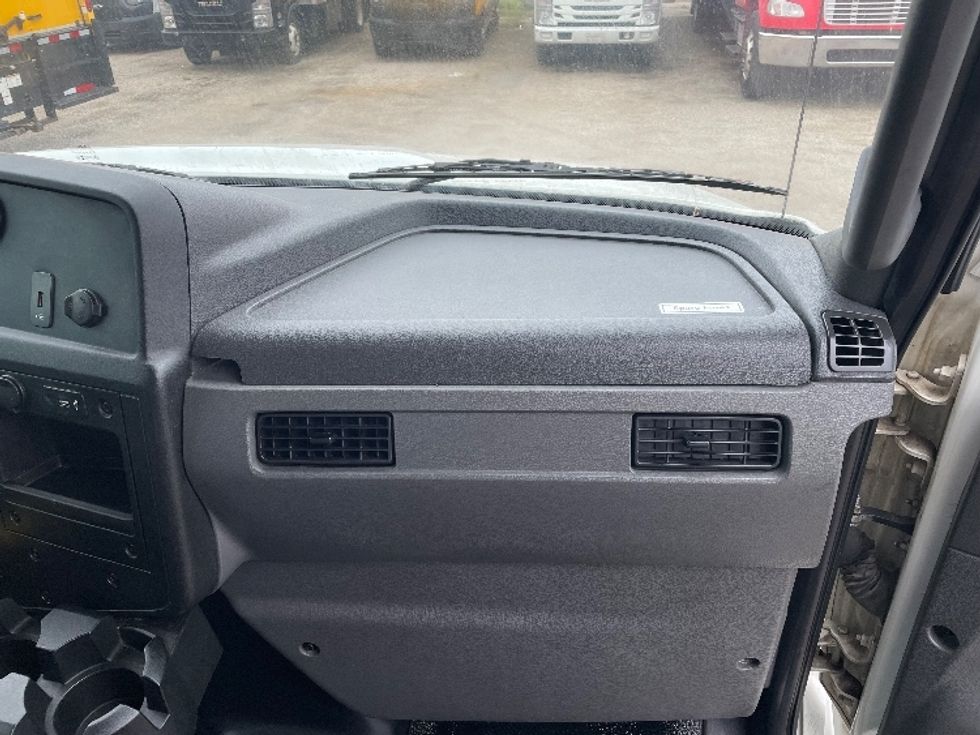 Refrigerated Truck-Light and Medium Duty Trucks-International-2020-MV607-Dallas-TX-176,977\n\t\tmiles-$ 39,750 - Image 20