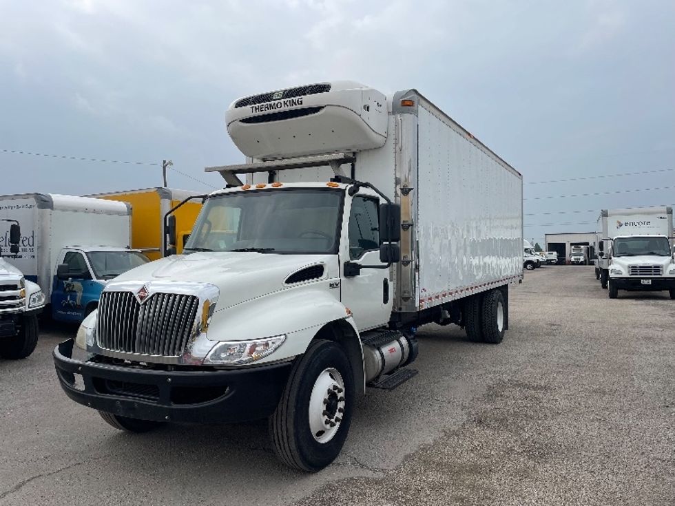Refrigerated Truck-Light and Medium Duty Trucks-International-2020-MV607-Dallas-TX-176,977\n\t\tmiles-$ 39,750 - Image 3