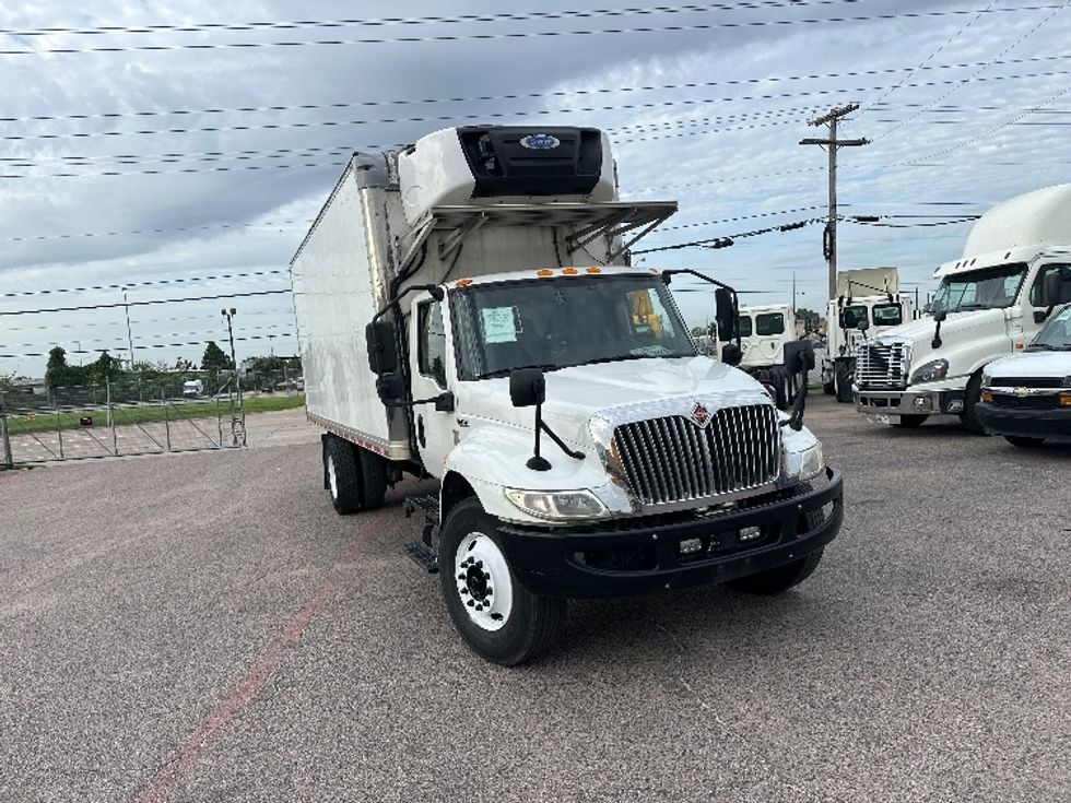 Refrigerated Truck-Light and Medium Duty Trucks-International-2020-MV607-Dallas-TX-206,462\n\t\tmiles-$ 42,750 - Image 1