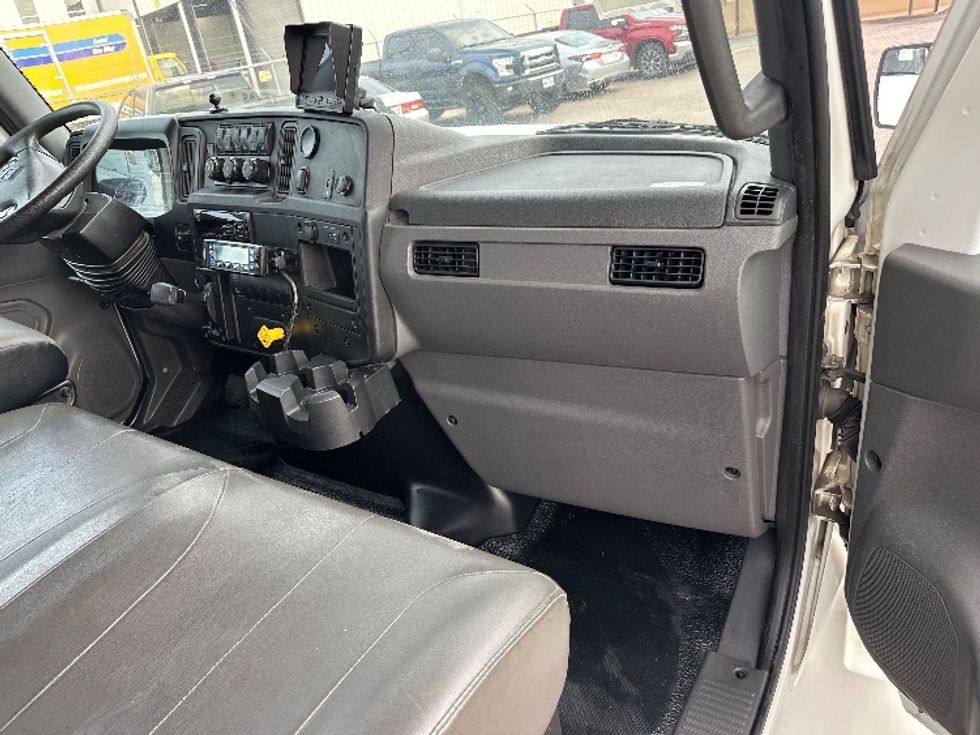 Refrigerated Truck-Light and Medium Duty Trucks-International-2020-MV607-Dallas-TX-206,462\n\t\tmiles-$ 42,750 - Image 21