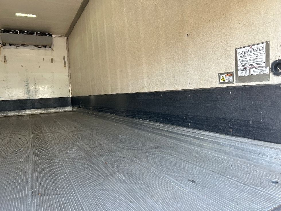 Refrigerated Truck-Light and Medium Duty Trucks-International-2020-MV607-Dallas-TX-208,379\n\t\tmiles-$ 41,500 - Image 12