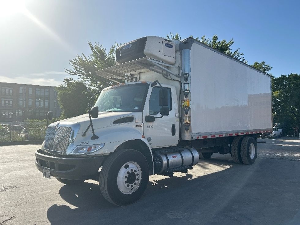 Refrigerated Truck-Light and Medium Duty Trucks-International-2020-MV607-Dallas-TX-220,113\n\t\tmiles-$ 40,250 - Image 3