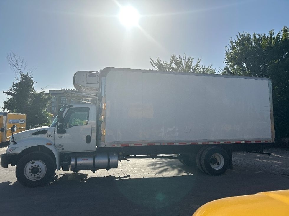 Refrigerated Truck-Light and Medium Duty Trucks-International-2020-MV607-Dallas-TX-220,113\n\t\tmiles-$ 40,250 - Image 4