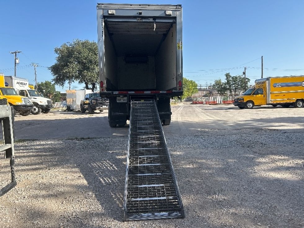 Refrigerated Truck-Light and Medium Duty Trucks-International-2020-MV607-Dallas-TX-220,113\n\t\tmiles-$ 40,250 - Image 9