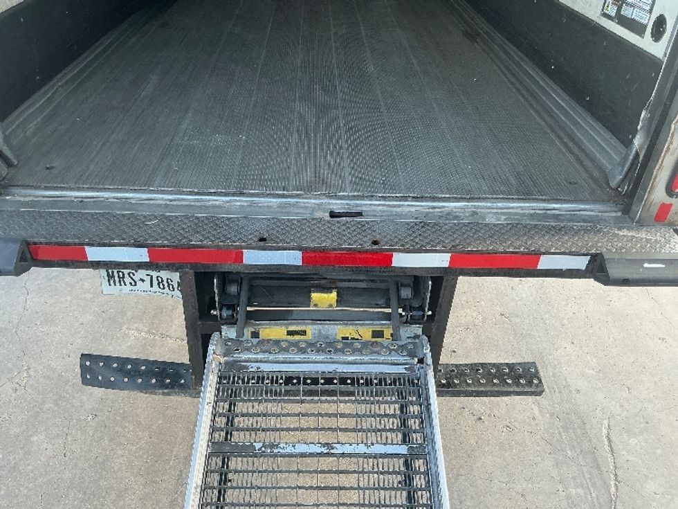 Refrigerated Truck-Light and Medium Duty Trucks-International-2020-MV607-Dallas-TX-270,930\n\t\tmiles-$ 26,250 - Image 10