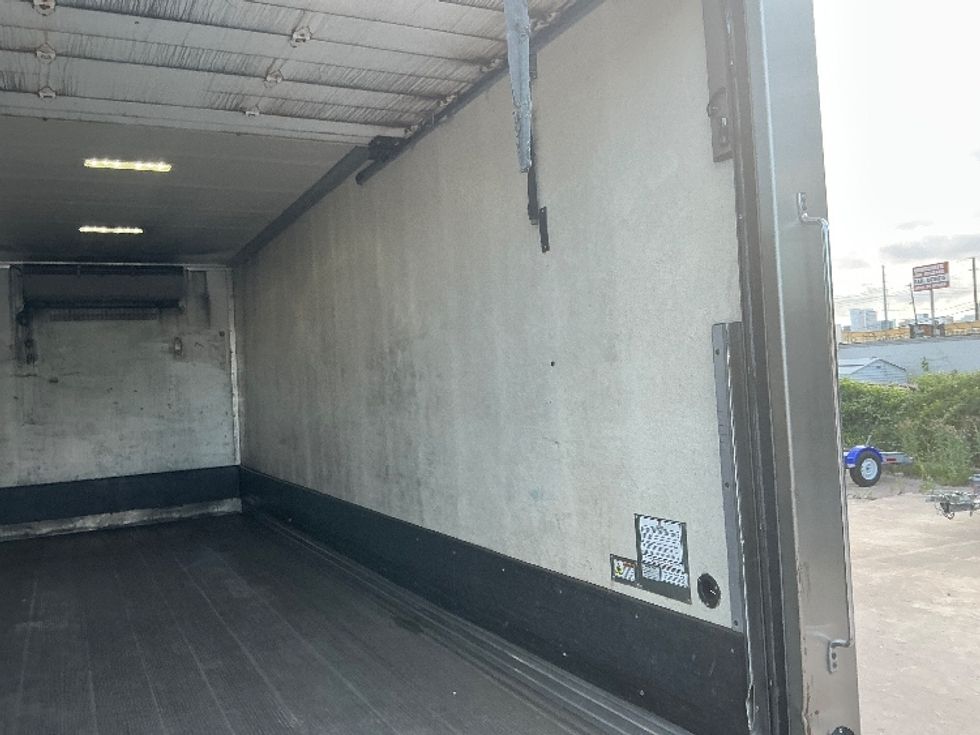Refrigerated Truck-Light and Medium Duty Trucks-International-2020-MV607-Dallas-TX-270,930\n\t\tmiles-$ 26,250 - Image 12