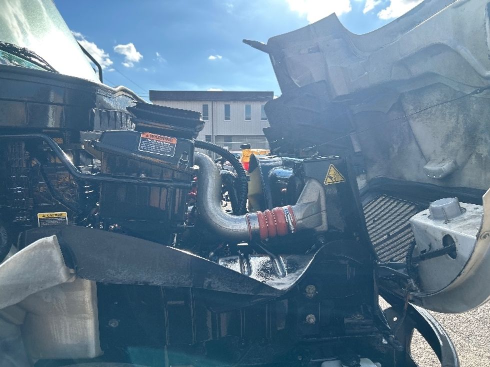 Refrigerated Truck-Light and Medium Duty Trucks-International-2020-MV607-Dallas-TX-270,930\n\t\tmiles-$ 26,250 - Image 23