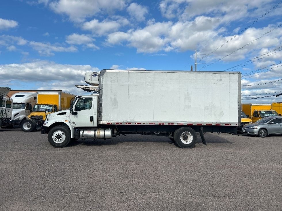 Refrigerated Truck-Light and Medium Duty Trucks-International-2020-MV607-Dallas-TX-270,930\n\t\tmiles-$ 26,250 - Image 4